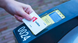 Een containerpas van de gemeente Leiden werkt vaak maar op één bak, maar dat hoeft niet!